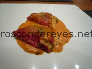 Pimientos rellenos de txangurro
